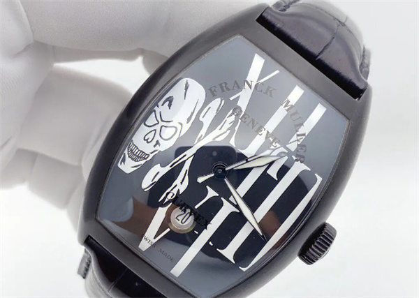 法穆兰手表进灰了应该咋处理（图）